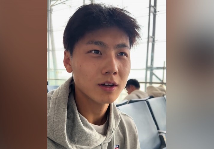  為何半場過后不久被換下？毛偉杰：兩條腿特別緊，李導(dǎo)怕我受傷