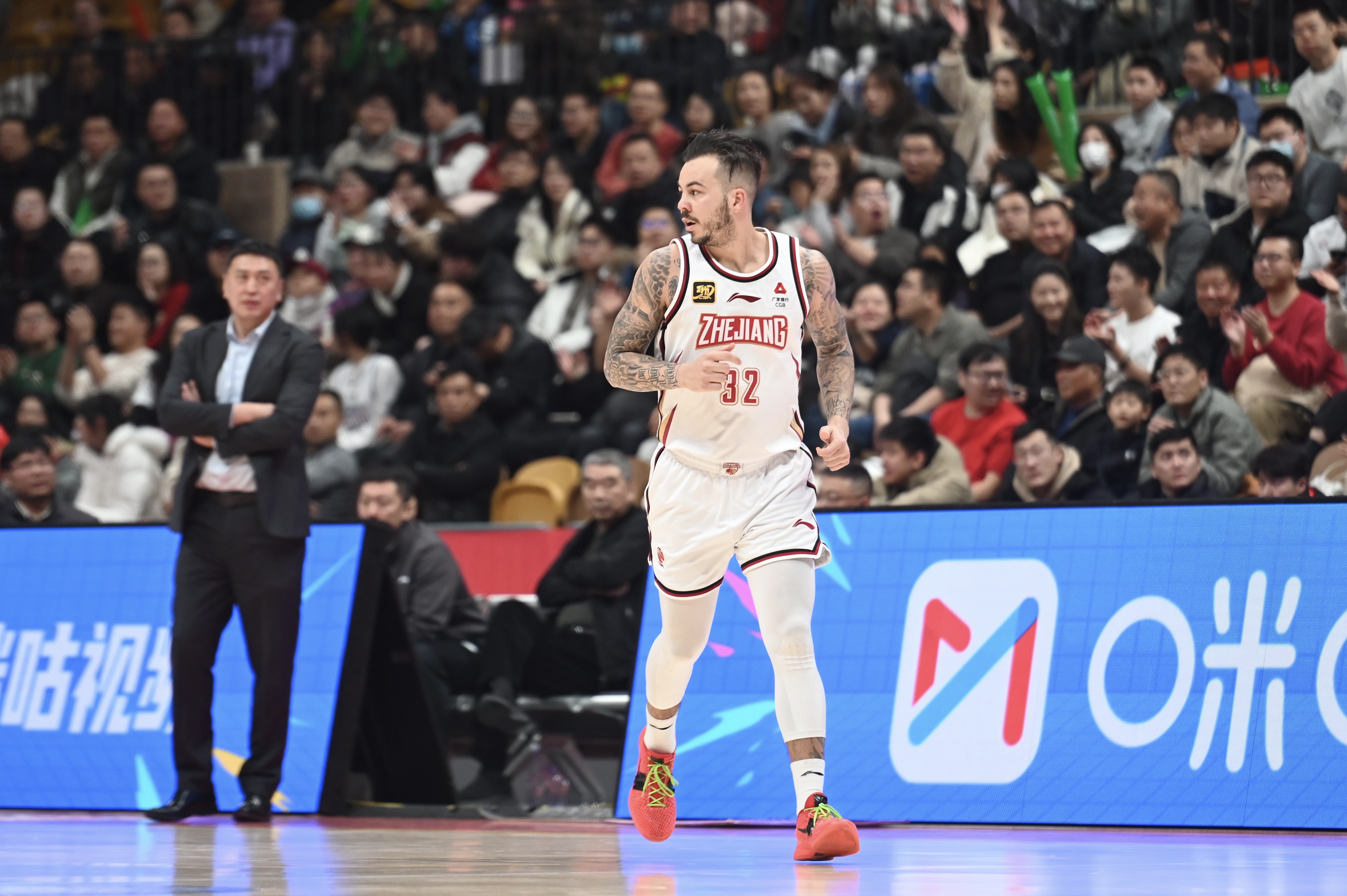  得分爆炸力！約克23中13得34分2板8助4斷 三分11中6